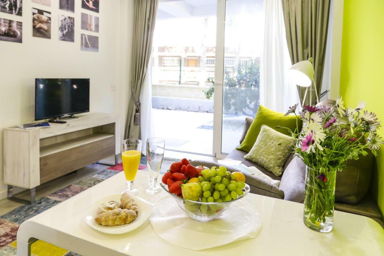 Apartamentos Sofia ベニドルム エクステリア 写真